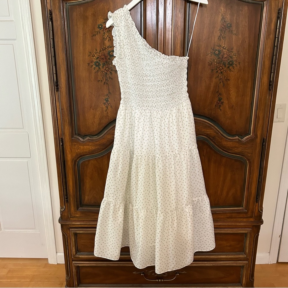Calista ~ One Shoulder Floral Cotton Smocked Ruffle Midi Dress size Small